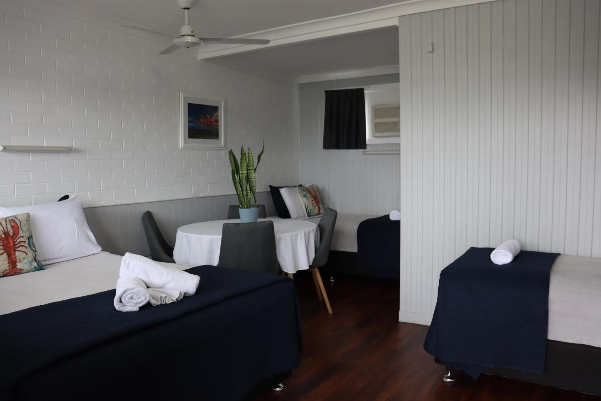 Almare Tourist Motel Ballina Exterior photo